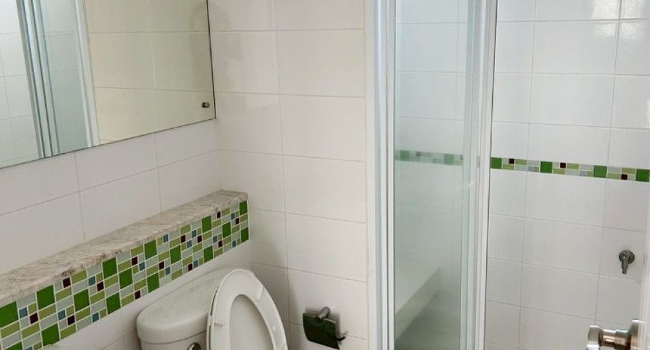 For sale 3 bedrooms house in Mueang Samut Prakan, Samut Prakan