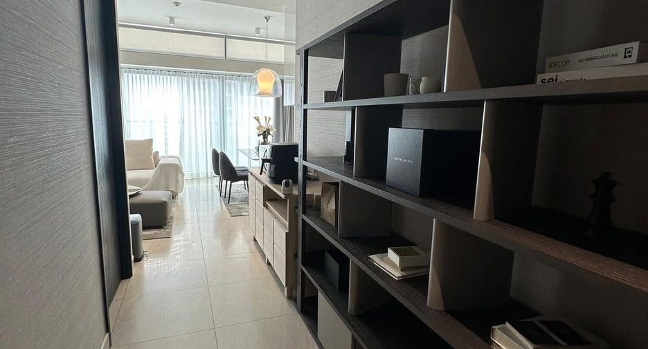 For rent 2 bedrooms condo in Sathon, Bangkok