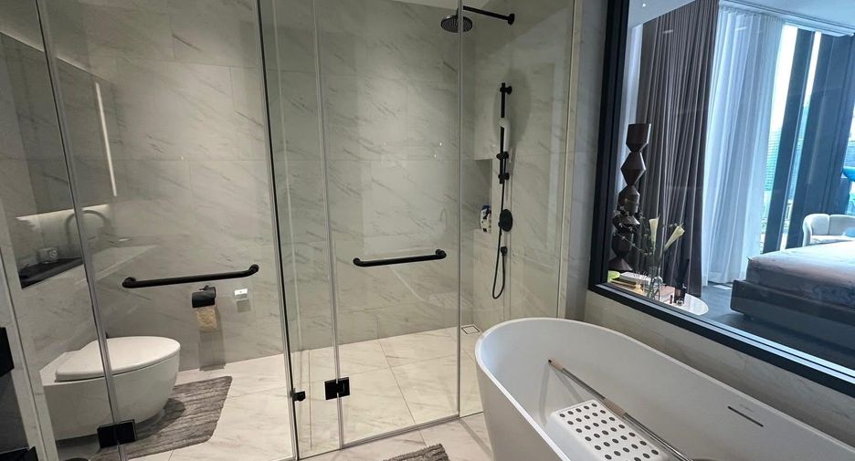 For rent 2 bedrooms condo in Sathon, Bangkok