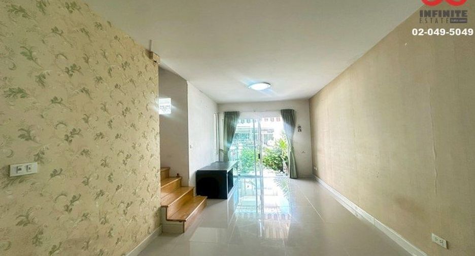 À vendre 3 chambres maison de ville à Bang Bua Thong, Nonthaburi