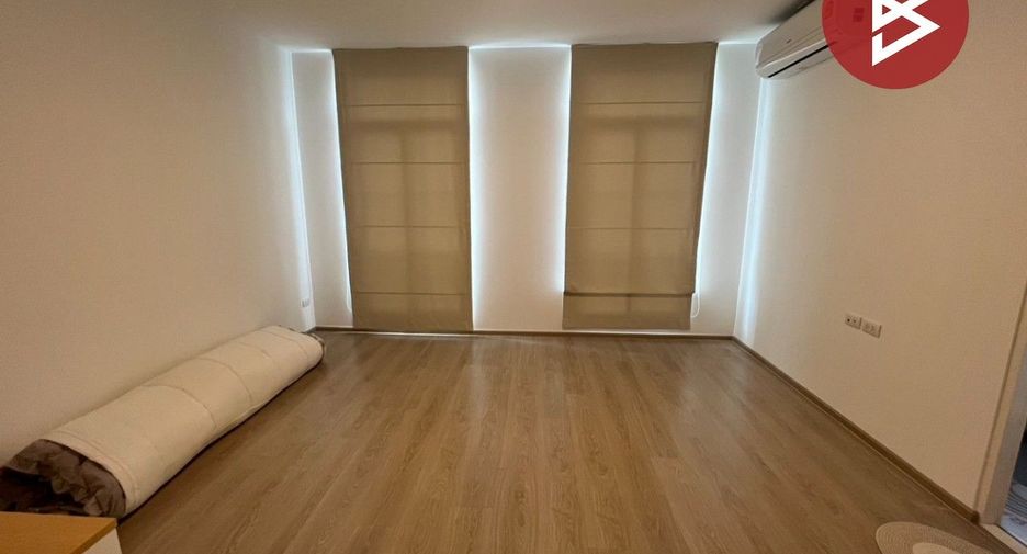For sale studio townhouse in Phra Samut Chedi, Samut Prakan