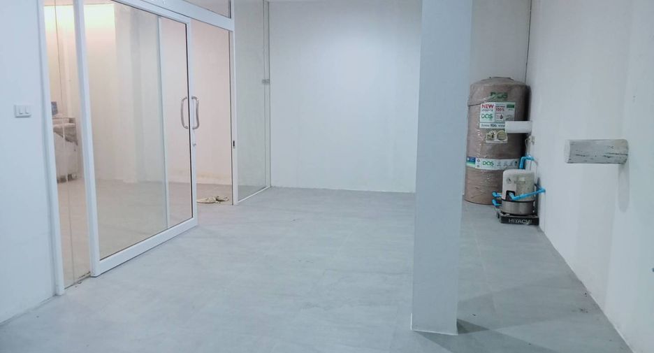 Local comercial en alquiler en Watthana, Bangkok