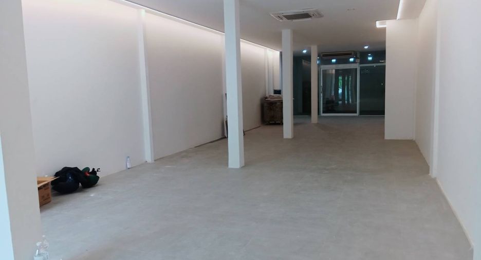 Local comercial en alquiler en Watthana, Bangkok