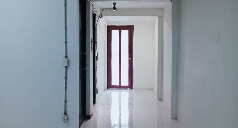 Local comercial en alquiler en Watthana, Bangkok