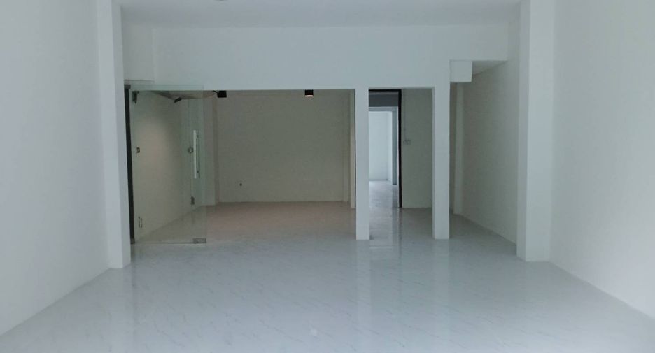 Local comercial en alquiler en Watthana, Bangkok