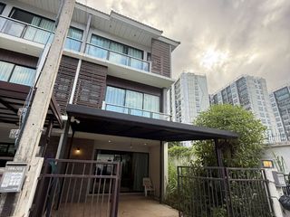 For Rent 4 Bedroom Townhouse In Mueang Chiang Mai