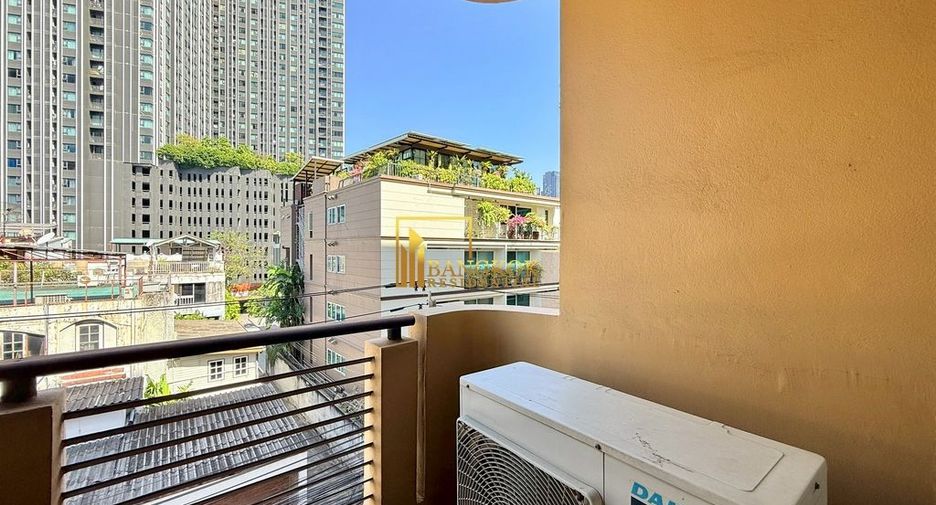 For rent 2 bedrooms apartment in Pathum Wan, Bangkok