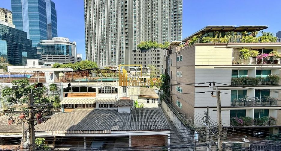 For rent 2 bedrooms apartment in Pathum Wan, Bangkok