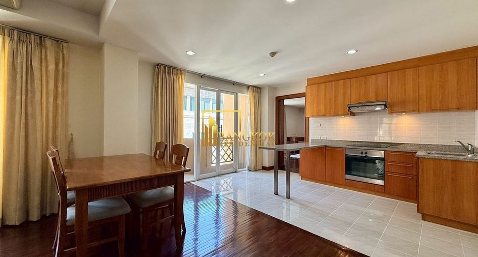 For rent 2 bedrooms apartment in Pathum Wan, Bangkok