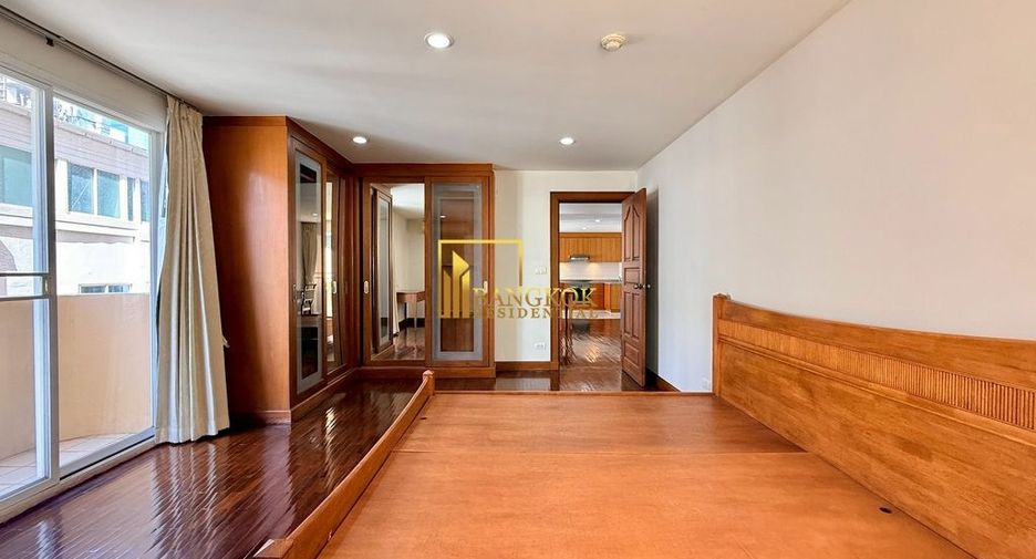 For rent 2 bedrooms apartment in Pathum Wan, Bangkok