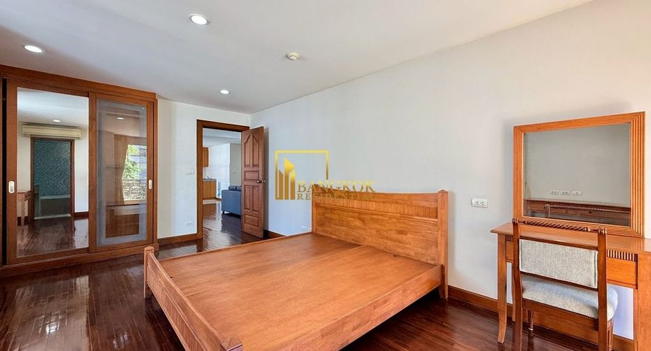 For rent 2 bedrooms apartment in Pathum Wan, Bangkok