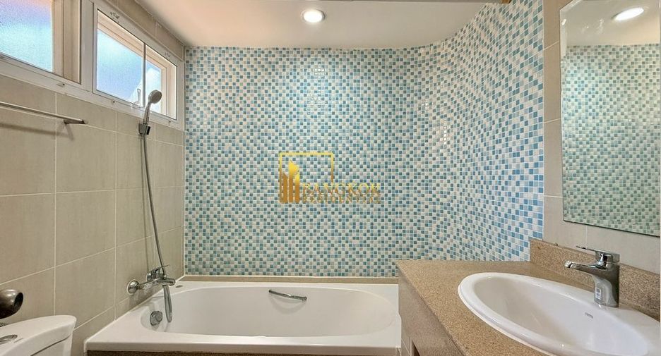 For rent 2 bedrooms apartment in Pathum Wan, Bangkok