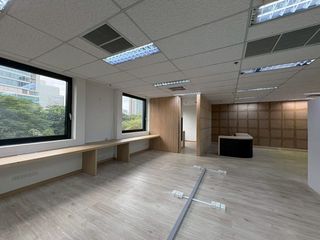 Büro zur Miete in Pathum Wan, Bangkok