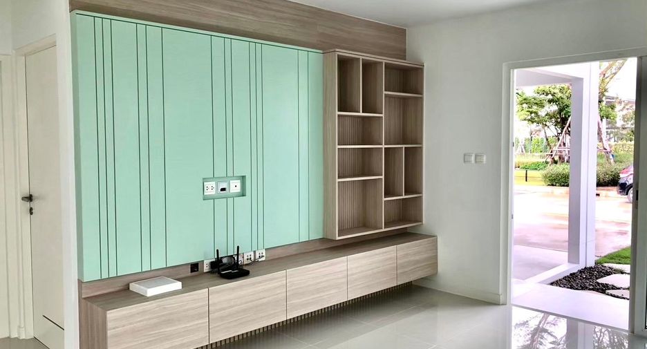 For sale 4 bedrooms house in Khlong Sam Wa, Bangkok