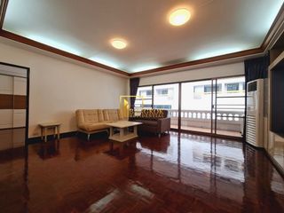 For rent 3 ベッドルーム apartment in Khlong Toei, Bangkok
