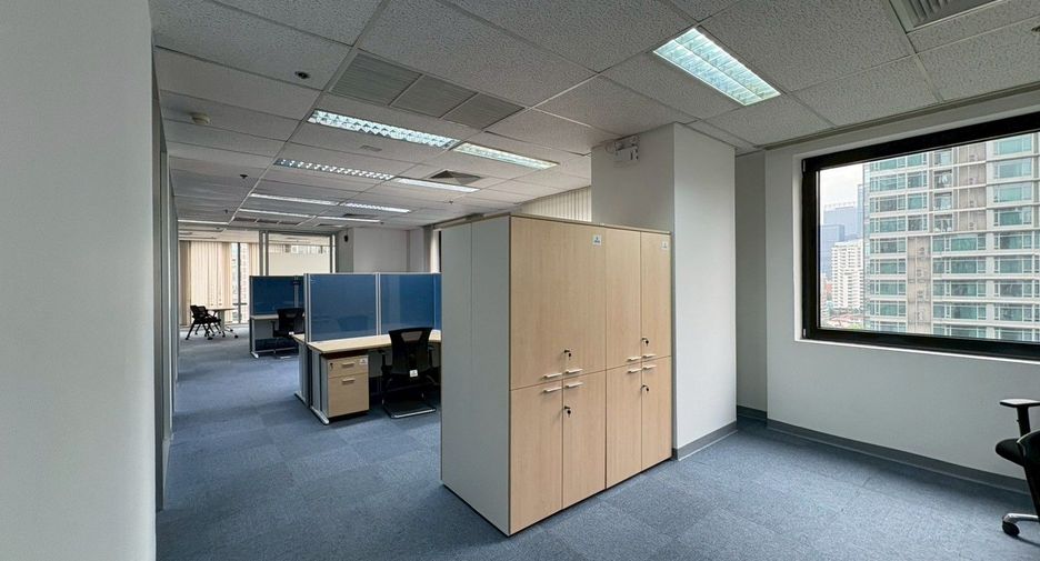 For rent office in Pathum Wan, Bangkok