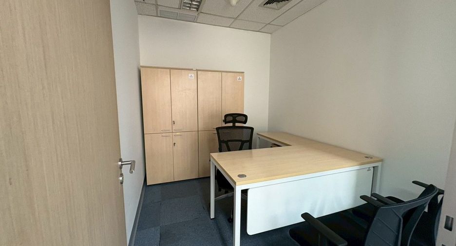 For rent office in Pathum Wan, Bangkok