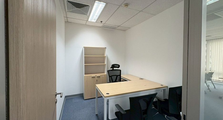 For rent office in Pathum Wan, Bangkok