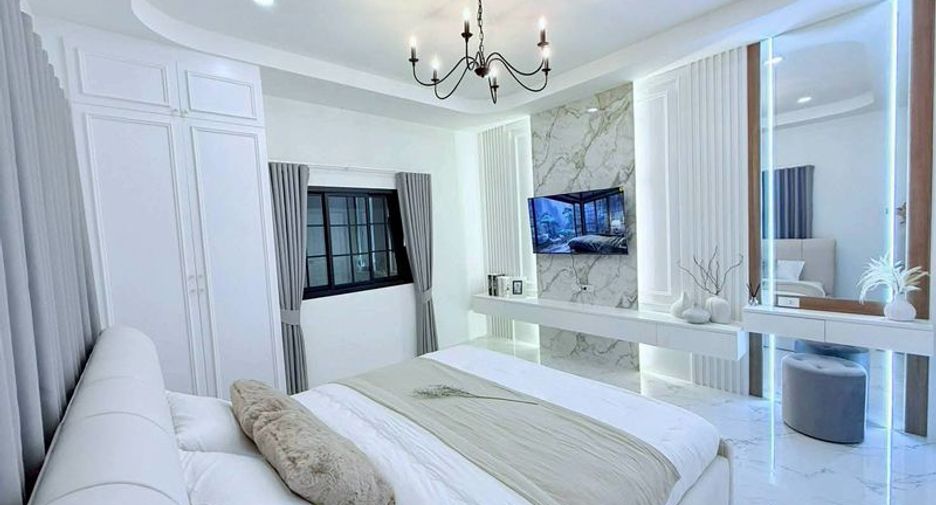 For sale 3 bedrooms house in Bang Lamung, Chonburi