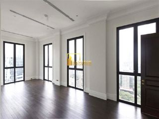 Condo en alquiler y en venta de 3 habitaciones en Pathum Wan, Bangkok