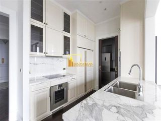 Condo en alquiler y en venta de 3 habitaciones en Pathum Wan, Bangkok