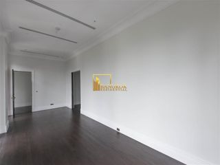 Condo en alquiler y en venta de 3 habitaciones en Pathum Wan, Bangkok