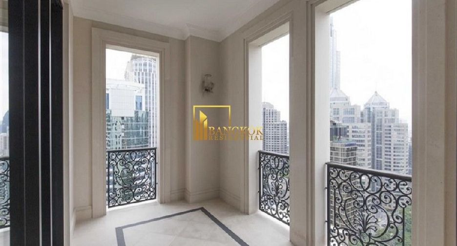 Condo en alquiler y en venta de 3 habitaciones en Pathum Wan, Bangkok