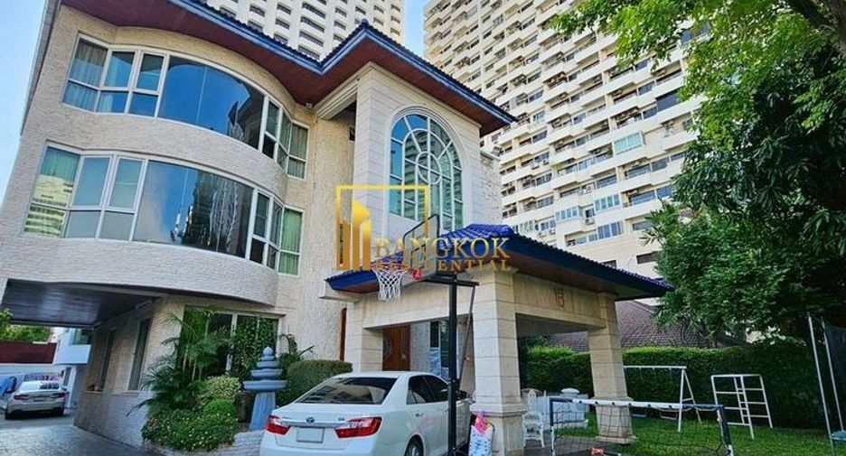 出售 8 卧室 独立屋 在 Khlong Toei, 曼谷