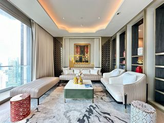 Condo en alquiler y en venta de 6 habitaciones en Khlong San, Bangkok