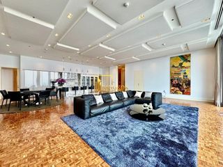 For sale 4 bedrooms condo in Sathon, Bangkok