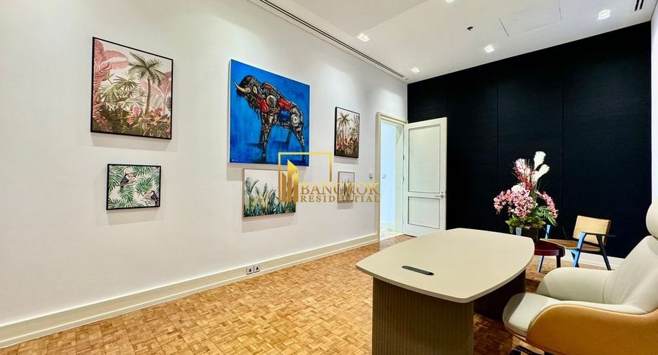 For sale 4 bedrooms condo in Sathon, Bangkok