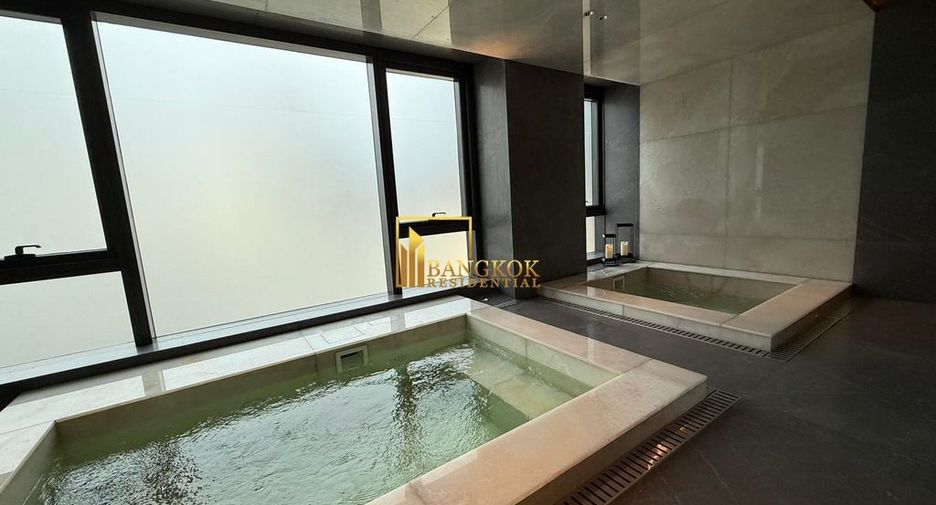 Condo en venta de 4 habitaciones en Khlong Toei, Bangkok