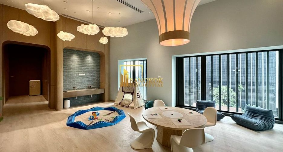 Condo en venta de 4 habitaciones en Khlong Toei, Bangkok
