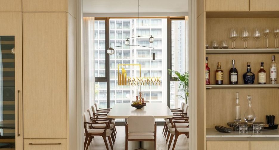 Condo en venta de 4 habitaciones en Khlong Toei, Bangkok