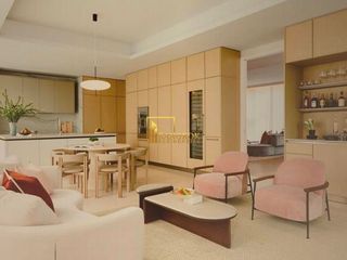 Condo en venta de 4 habitaciones en Khlong Toei, Bangkok