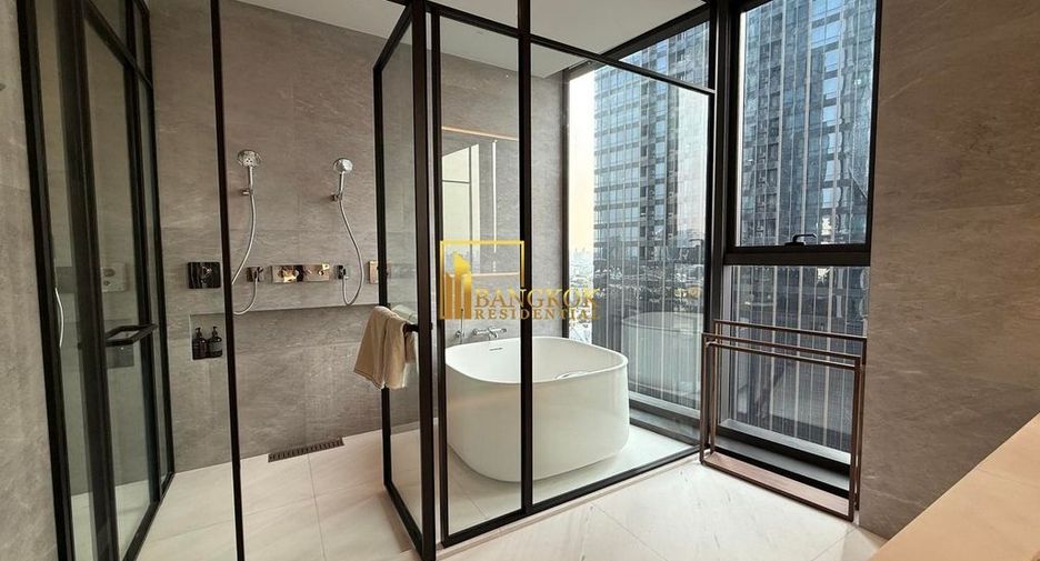Condo en venta de 4 habitaciones en Khlong Toei, Bangkok