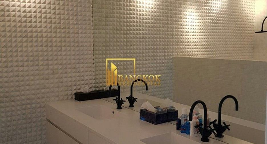 Condo en alquiler y en venta de 3 habitaciones en Sathon, Bangkok