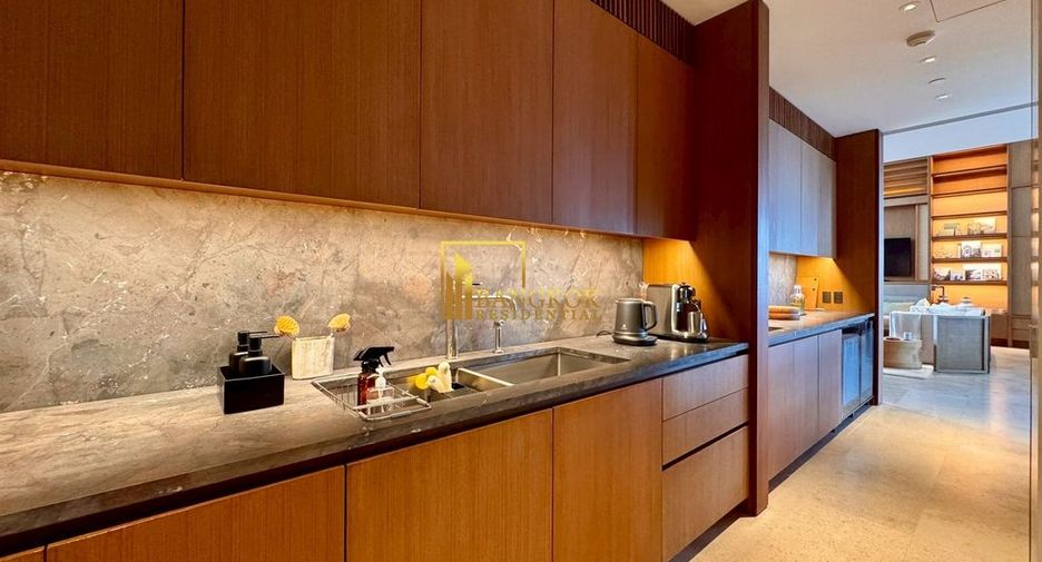 À vendre 3 chambres condo à Yan Nawa, Bangkok