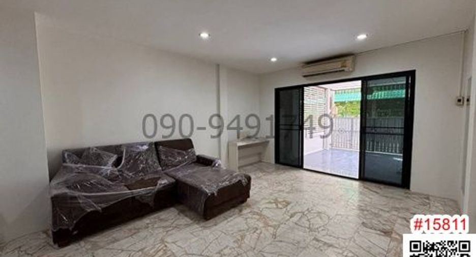 For rent 1 bed townhouse in Bueng Kum, Bangkok