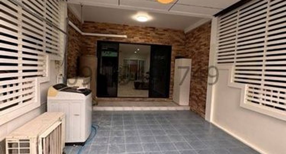 For rent 1 bed townhouse in Bueng Kum, Bangkok