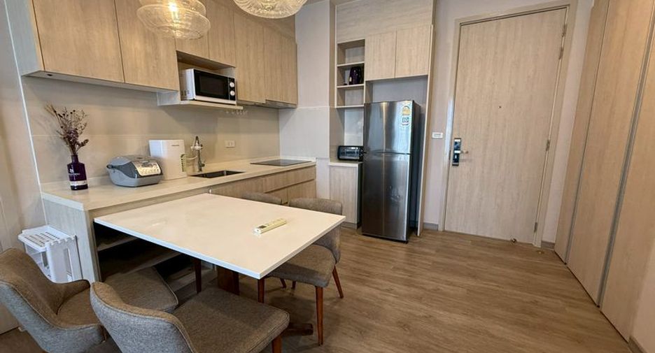 For rent 2 bedrooms condo in Si Racha, Chonburi