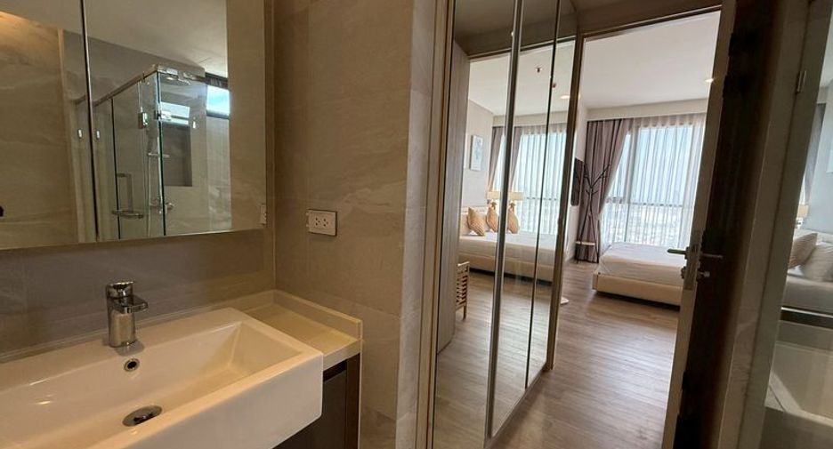 For rent 2 bedrooms condo in Si Racha, Chonburi
