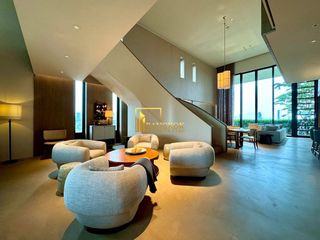 Condo en venta de 3 habitaciones en Yan Nawa, Bangkok
