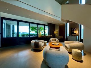 For sale 3 bedrooms condo in Yan Nawa, Bangkok