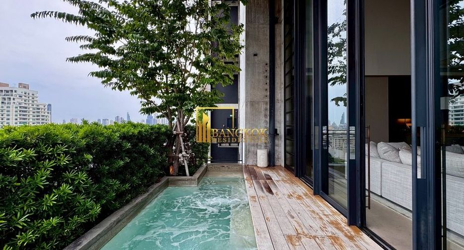 À vendre 3 chambres condo à Yan Nawa, Bangkok