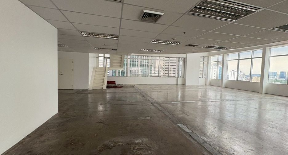 For rent office in Khlong Toei, Bangkok