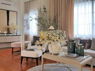 Haus zur Miete und zum Kauf mit 5 Zimmer in Suan Luang, Bangkok