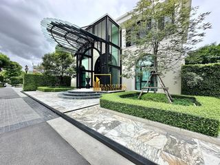 Haus zur Miete und zum Kauf mit 5 Zimmer in Suan Luang, Bangkok