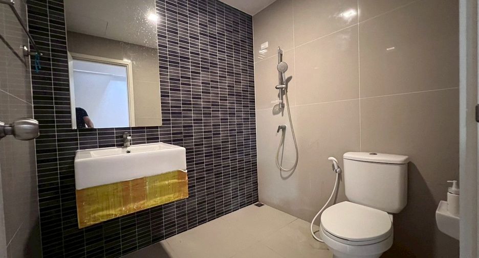 For sale 3 bedrooms townhouse in Bang Khen, Bangkok