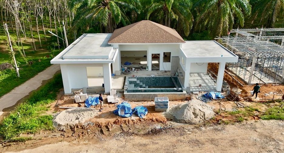 For sale 2 bedrooms villa in Mueang Krabi, Krabi